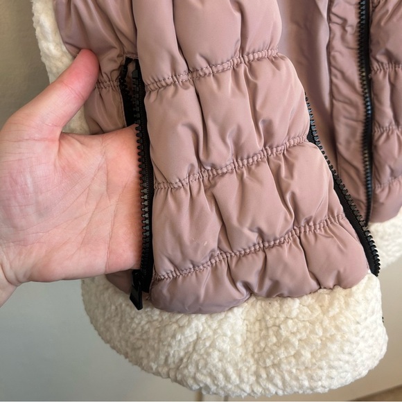 Calvin Klein Performance Pink Sherpa Faux Shearling Trim Quilted Vest Size Small - Picture 9 of 10